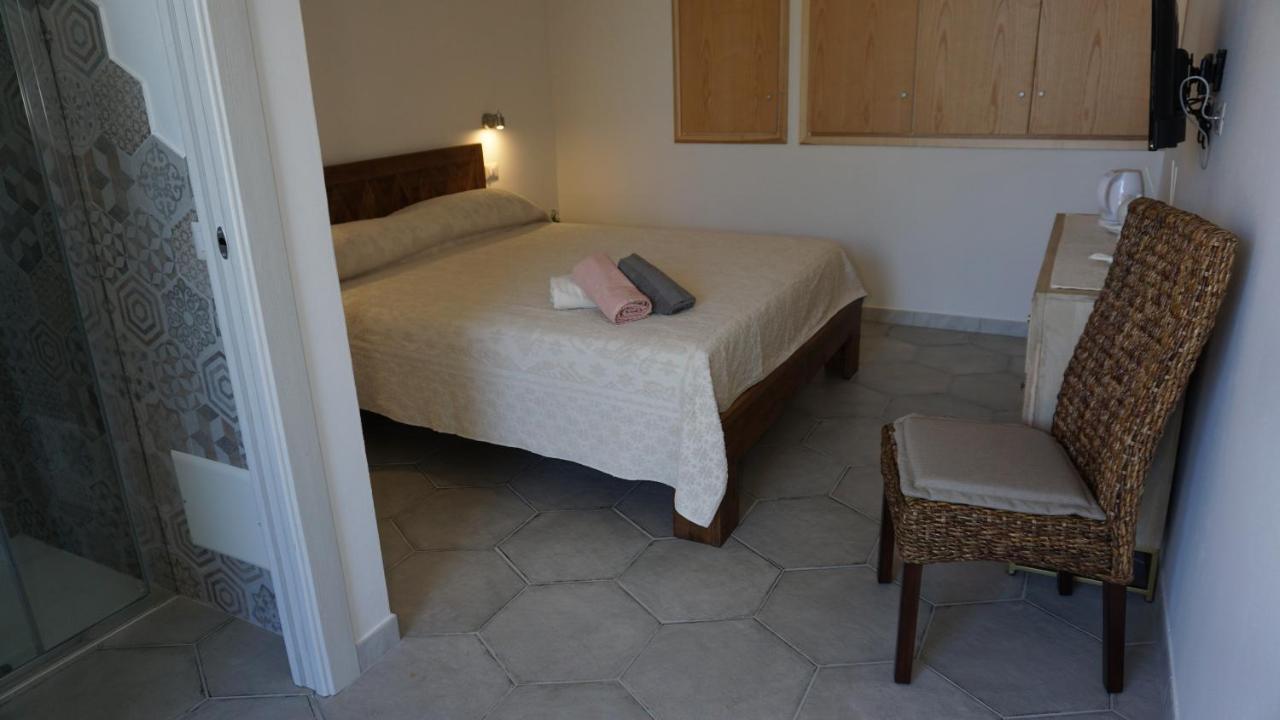 Li Petri Manni Bed & Breakfast Olbia Eksteriør bilde
